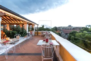 Al fresco dining