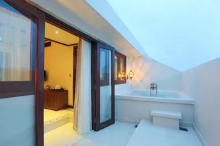 My Energy outdoor jacuzzi tub