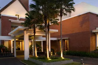 Hotel Santika on arrival