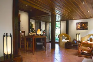Hotel lobby, lounge & reception area