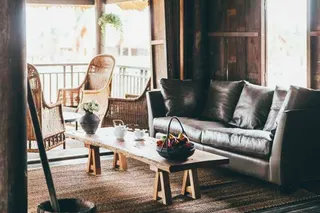 The cosy Cigar & Cocktail Lounge