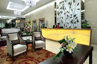 Hotel lobby & check in