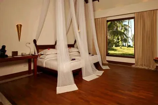 Deluxe beach front villa