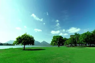 Gardens lakeside