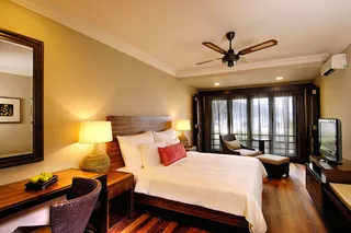 Ocean front suite bedroom