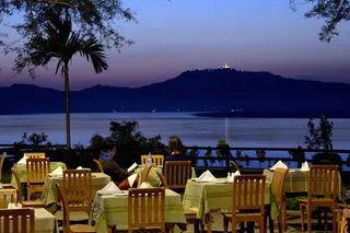 Terrace bar