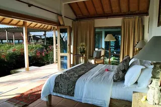 Garden Bungalow