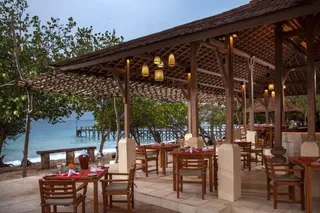 Beach bar & restaurant