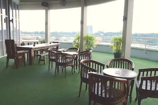 LimeLight Rooftop Lounge
