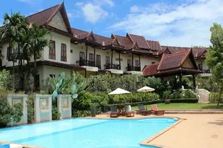 PhuWanalee Resort