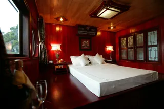 Double cabin