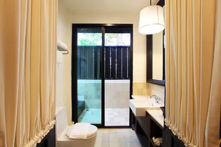 En-suite bathroom