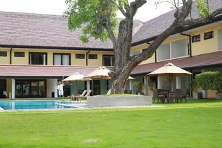 Garden & Pool
