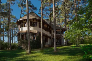 Accomodation